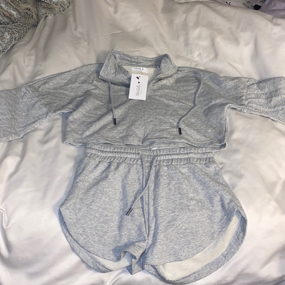 Gray cropped matching sweatsuit